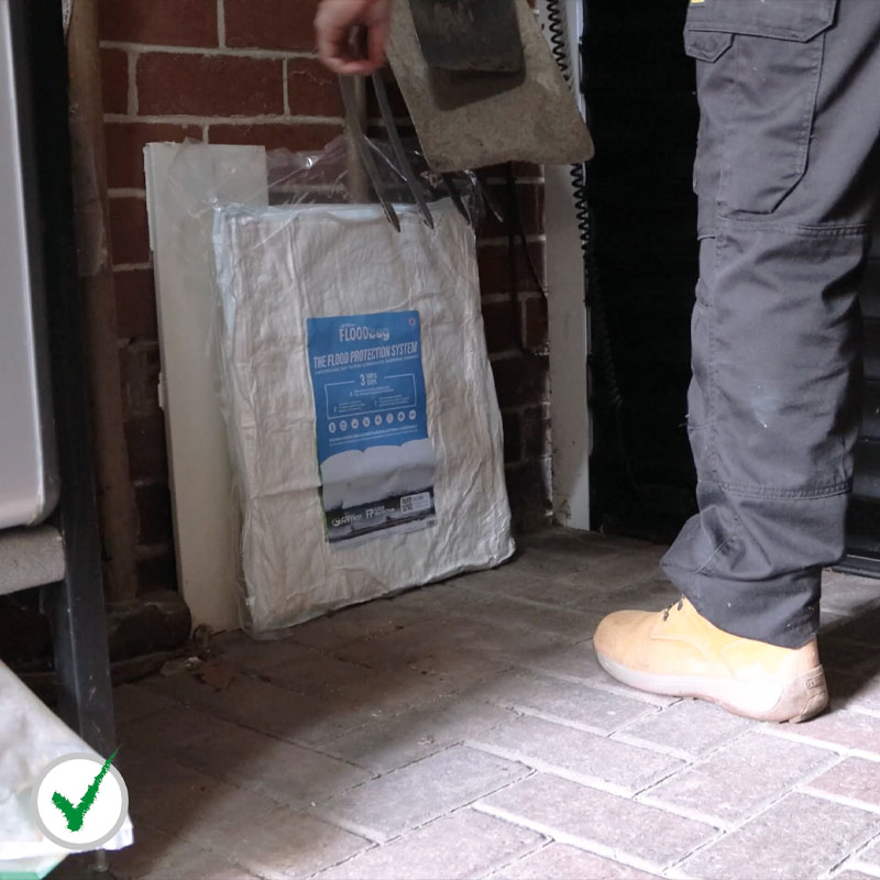Fernco Floodbags Flood Protection Bags - 470mm x 520mm (Pack of 5) image 3